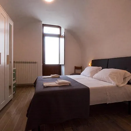 141 Via Roma Л'Акуила