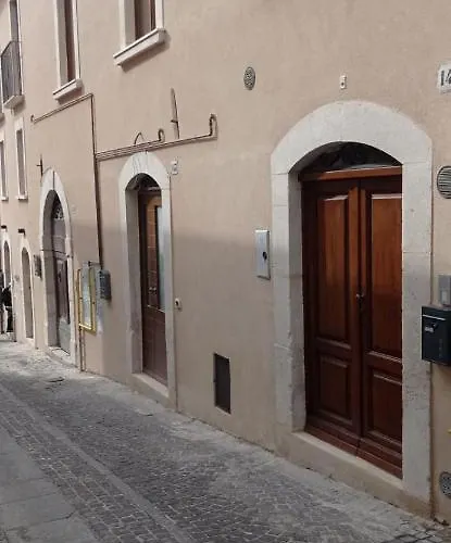 141 Via Roma * L'Aquila