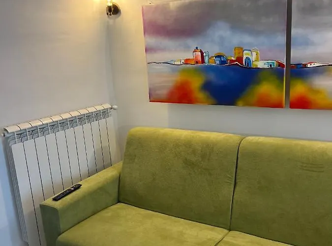 141 Via Roma Л'Акуила